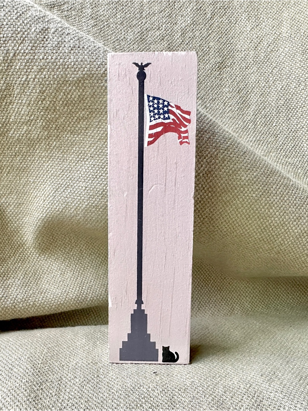 1997 The Cats Meow Village Flagpole American Flag Wood Shelf Sitter Decor wood